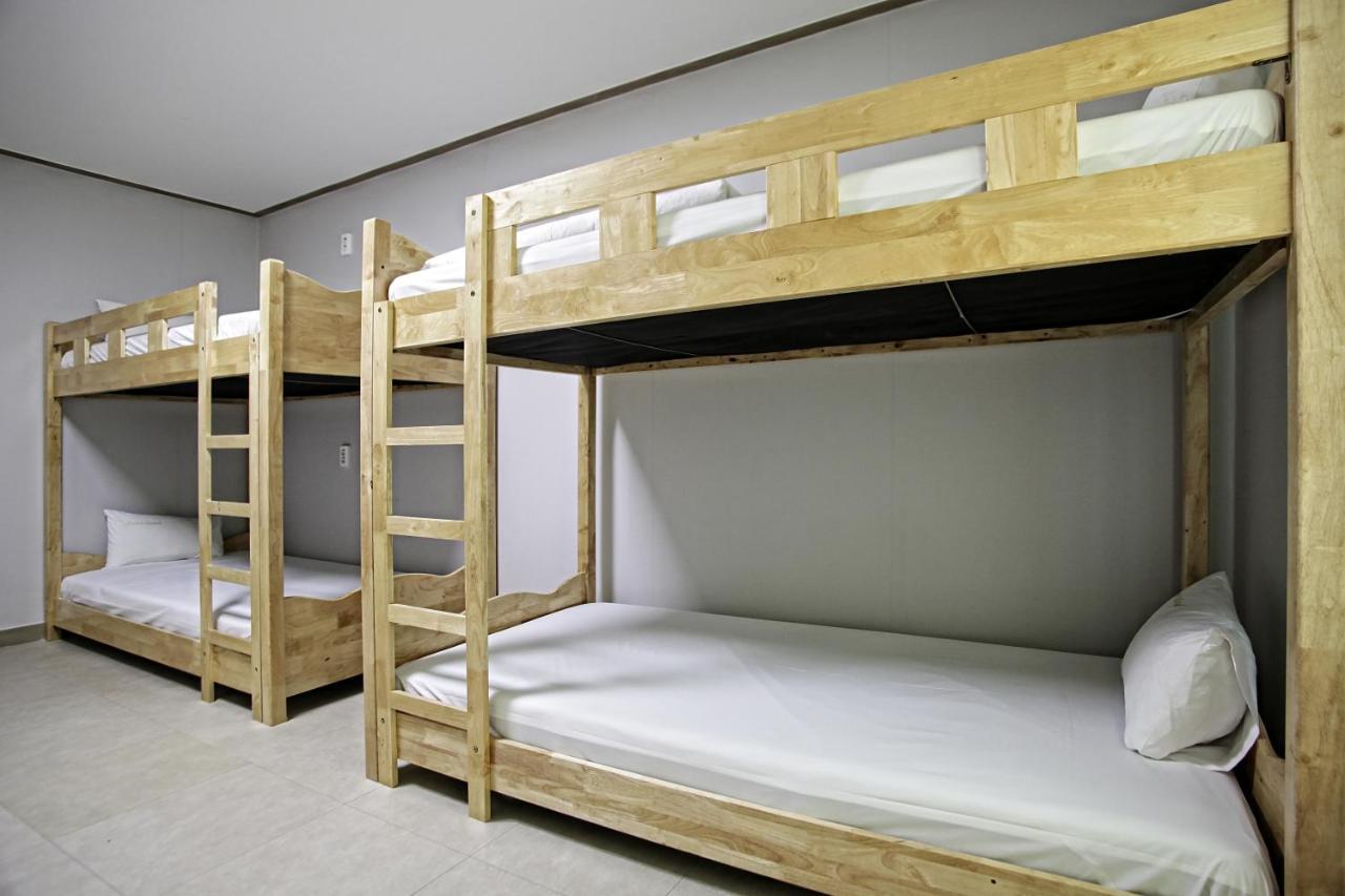 One Percent Hostel Чонджу Екстер'єр фото