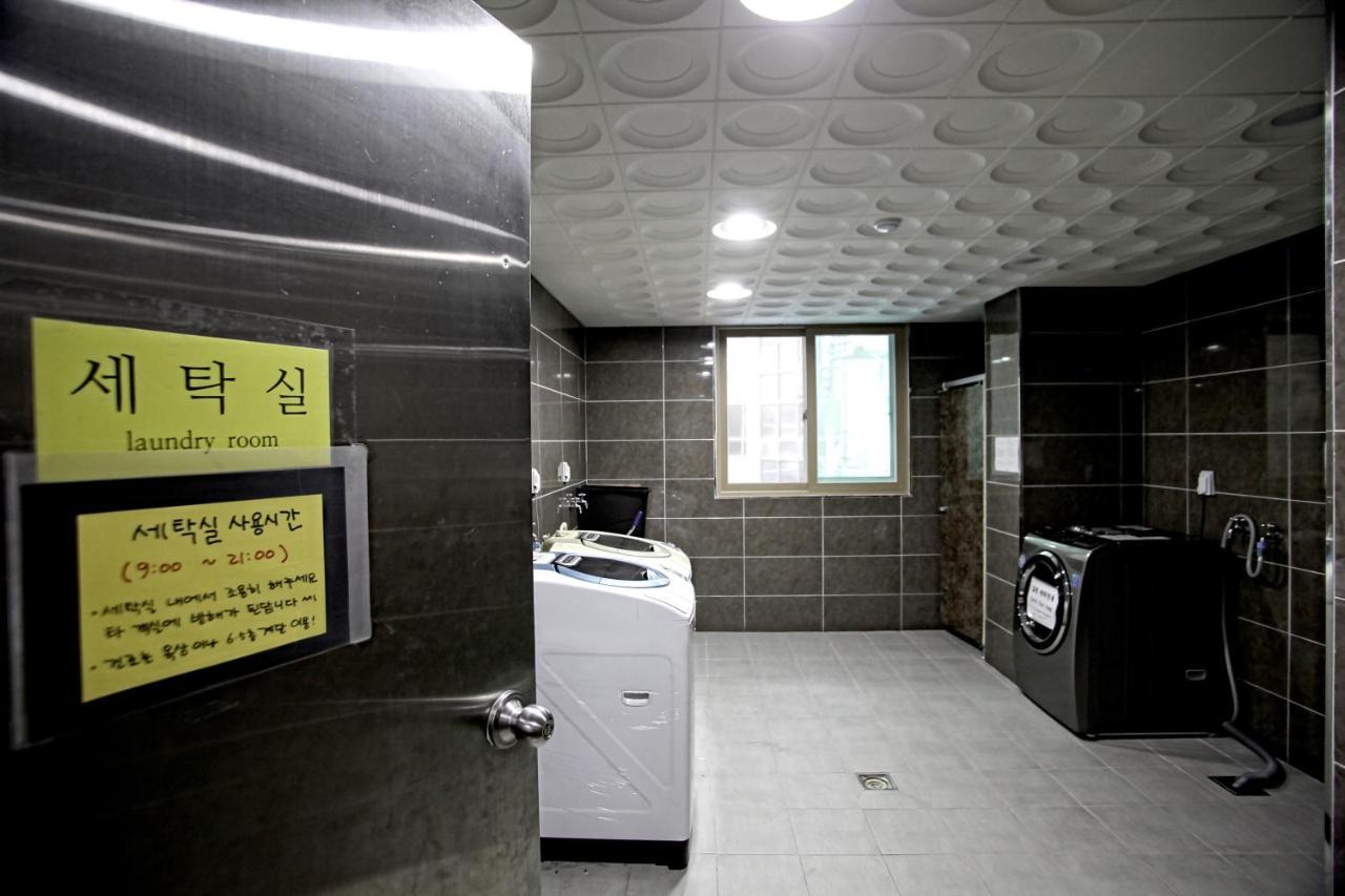 One Percent Hostel Чонджу Екстер'єр фото