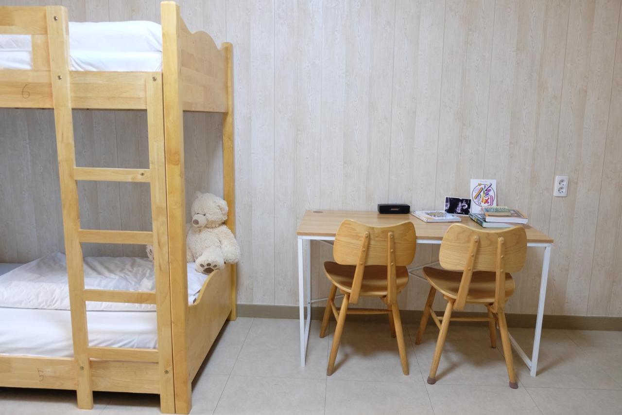 One Percent Hostel Чонджу Екстер'єр фото